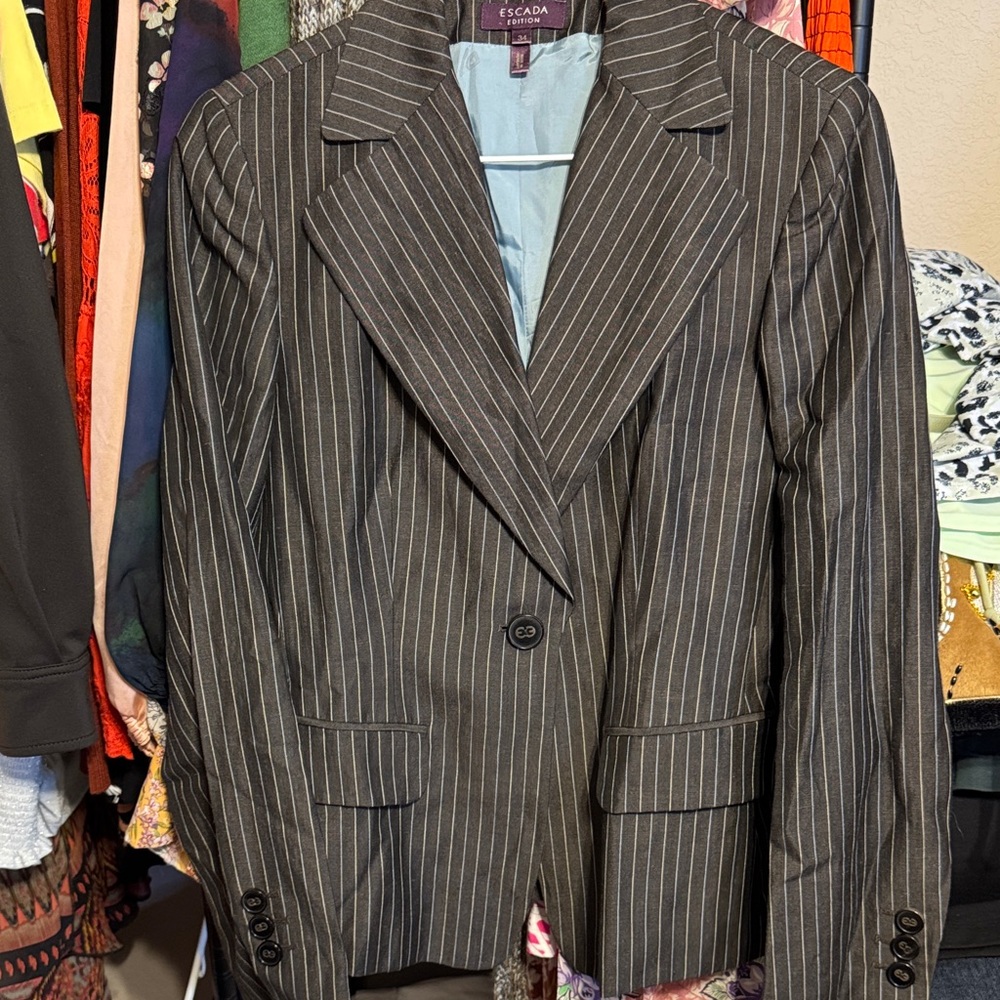 Escada Dark Gray Striped Blazer